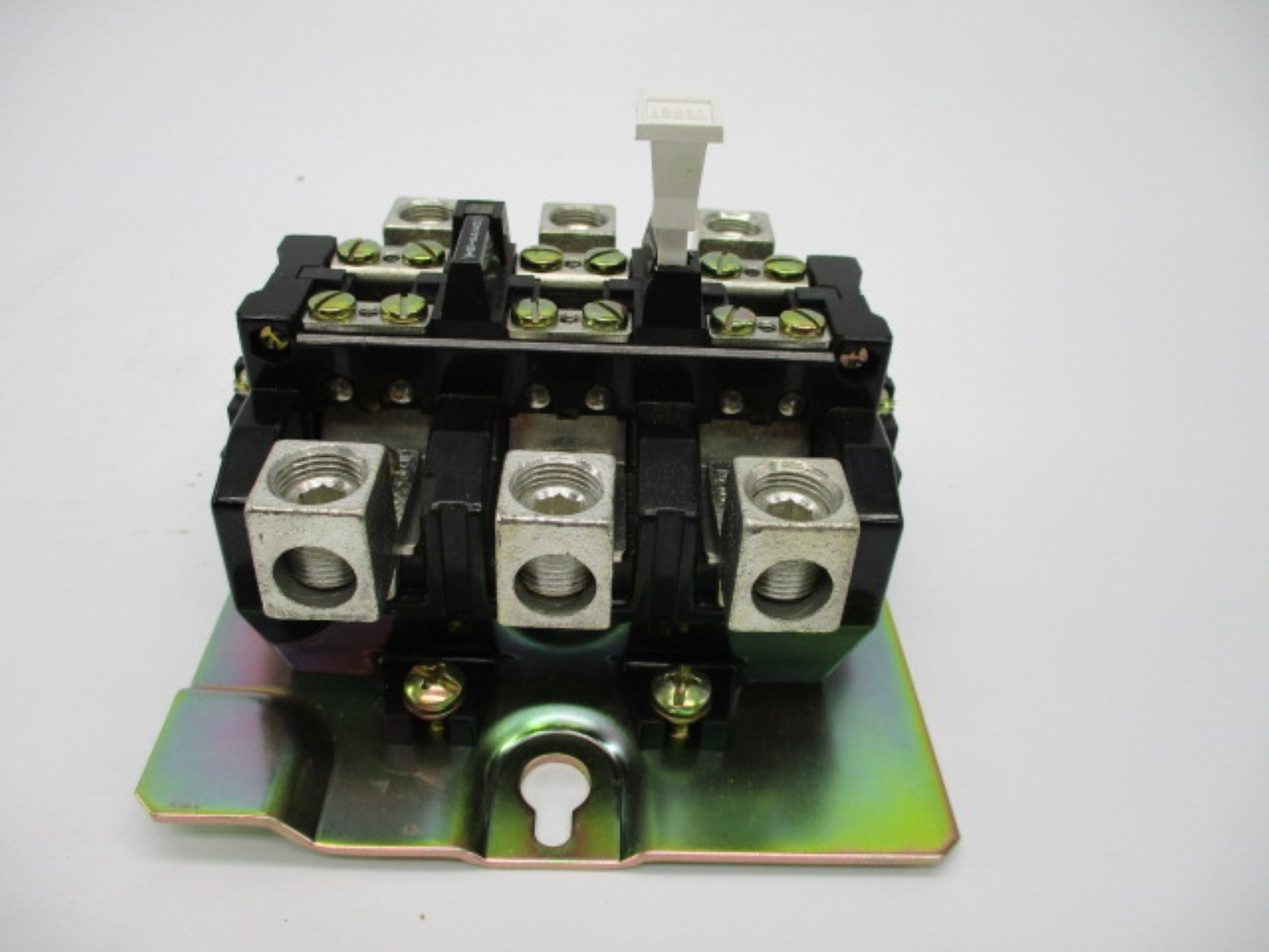 INDUSTRIAL SPARE PART 592-EOV169 SER. B 165A (BR/WH) NSMP