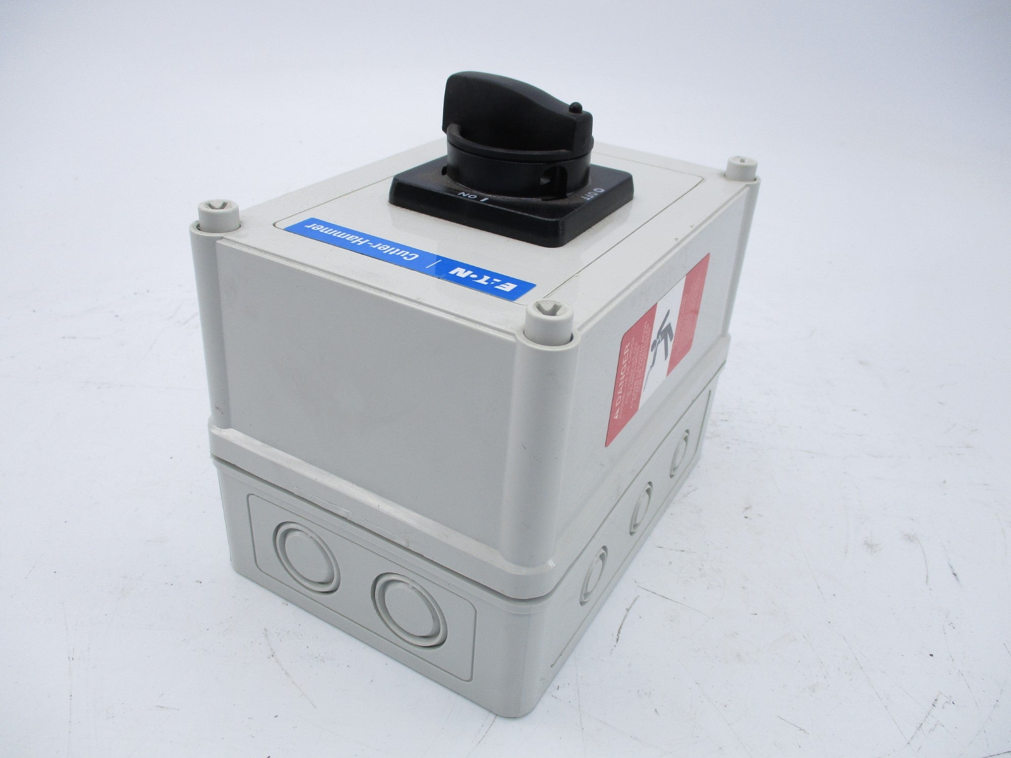 EATON CDR3030UXSB NSNP