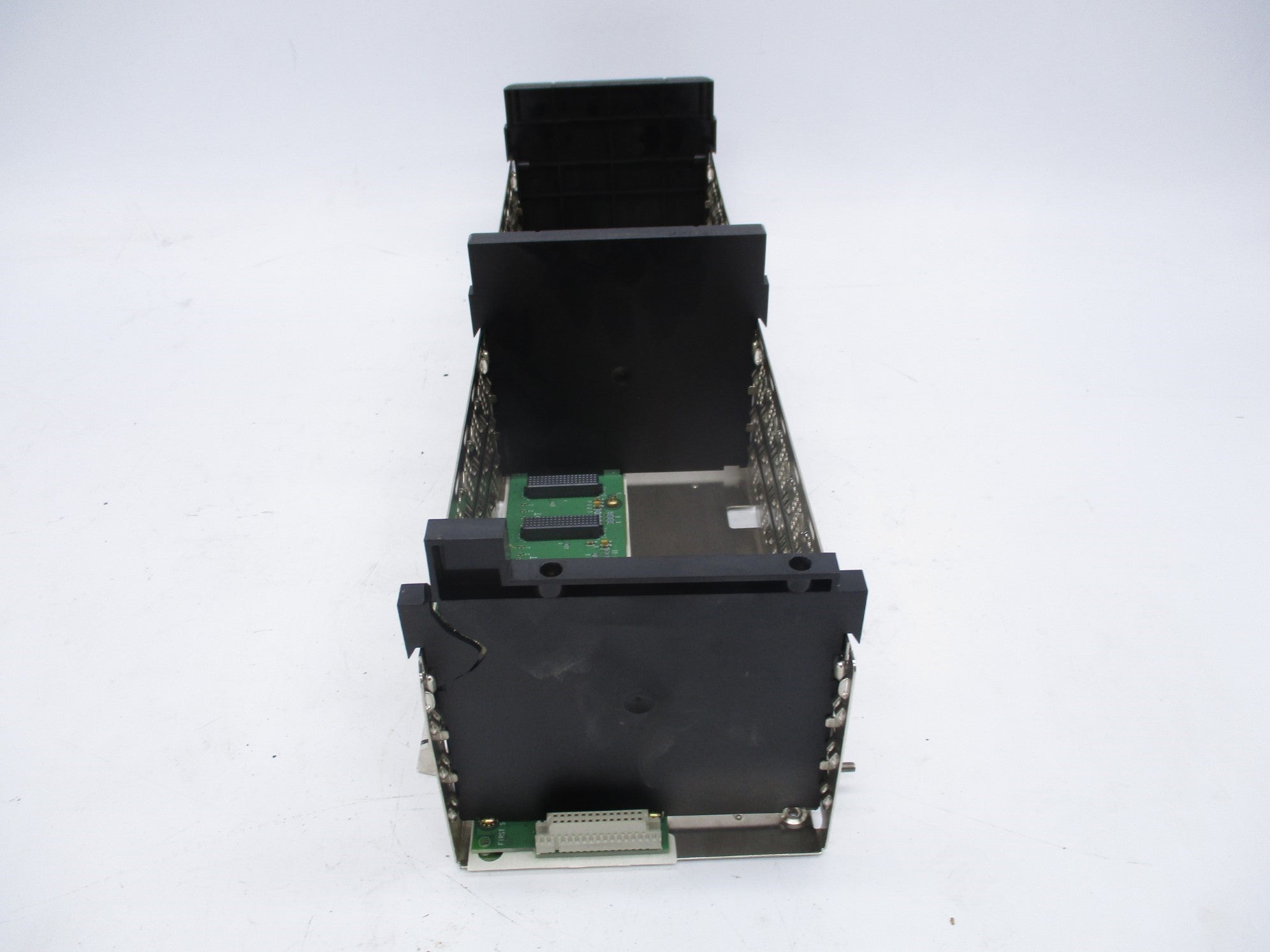 ALLEN BRADLEY 1756-A13 SER. B F/W K01 NSNP