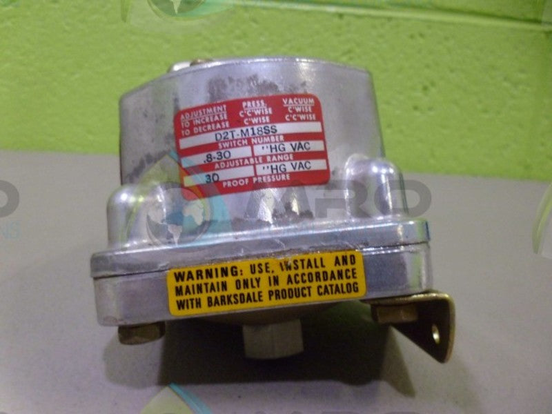 BARKSDALE D2T-M18SS PRESSURE SWITCH *NEW NO BOX*
