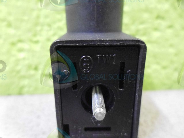 LOT OF 4 MPM TW1 SOLENOID CONNECTOR *NEW NO BOX*