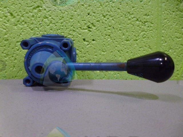 REPUBLIC 8741 DIRECTIONAL VALVE *NEW NO BOX*
