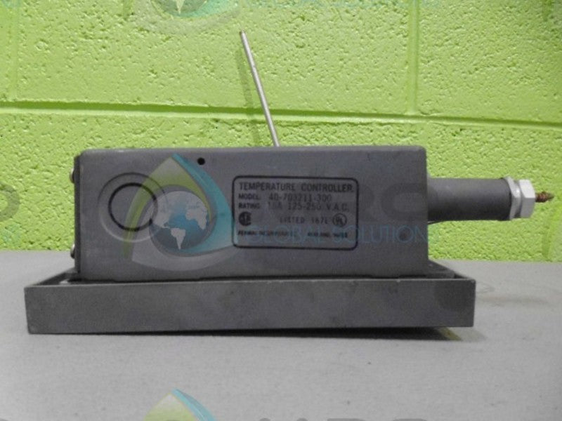 STERLCO 40-703211-300 TEMP CONTROL *NEW NO BOX*