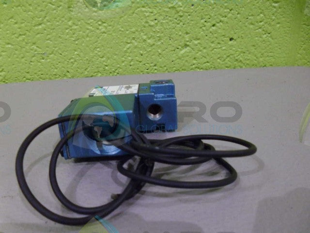 MAC 111B-501AA VALVE *NEW NO BOX*