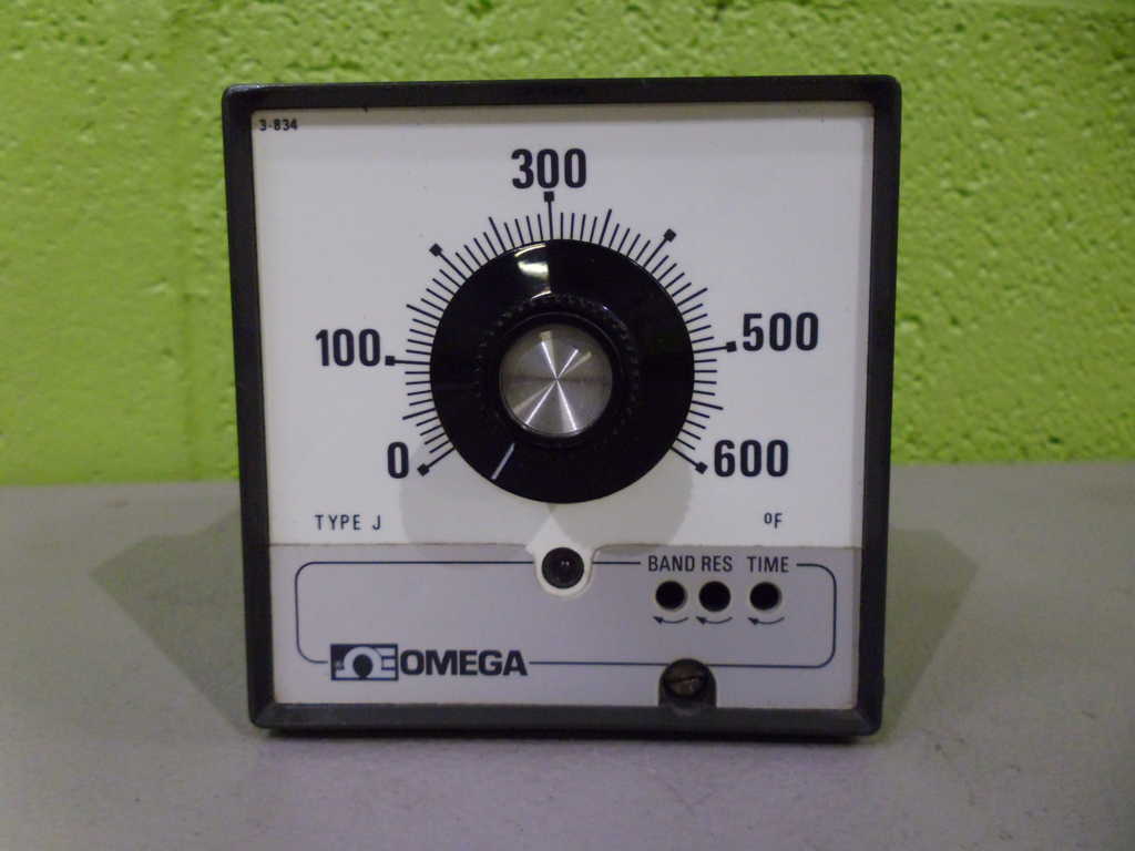OMEGA E924J26A20 POWER SUPPLY *NEW NO BOX*