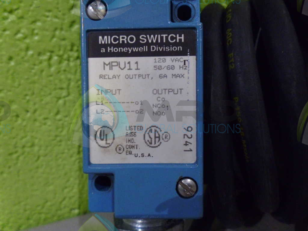 HONEYWELL MPV11 MICROSWITCH W/ MPL2 *USED*