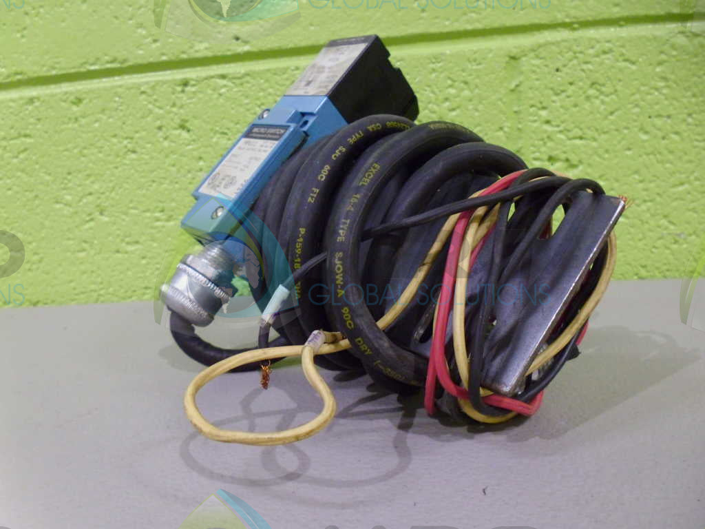 HONEYWELL MPV11 MICROSWITCH W/ MPL2 *USED*