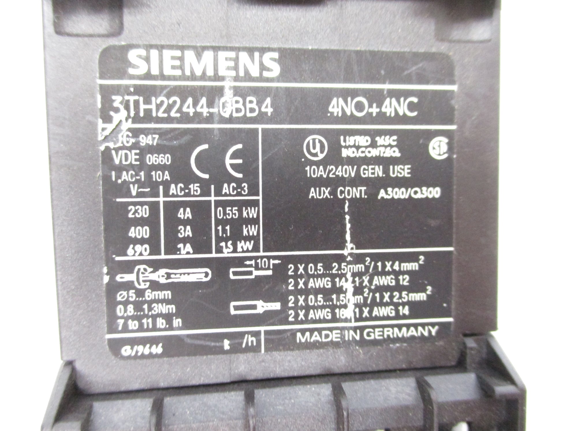 SIEMENS 3TH2244-0BB4 240V 10A UNMP