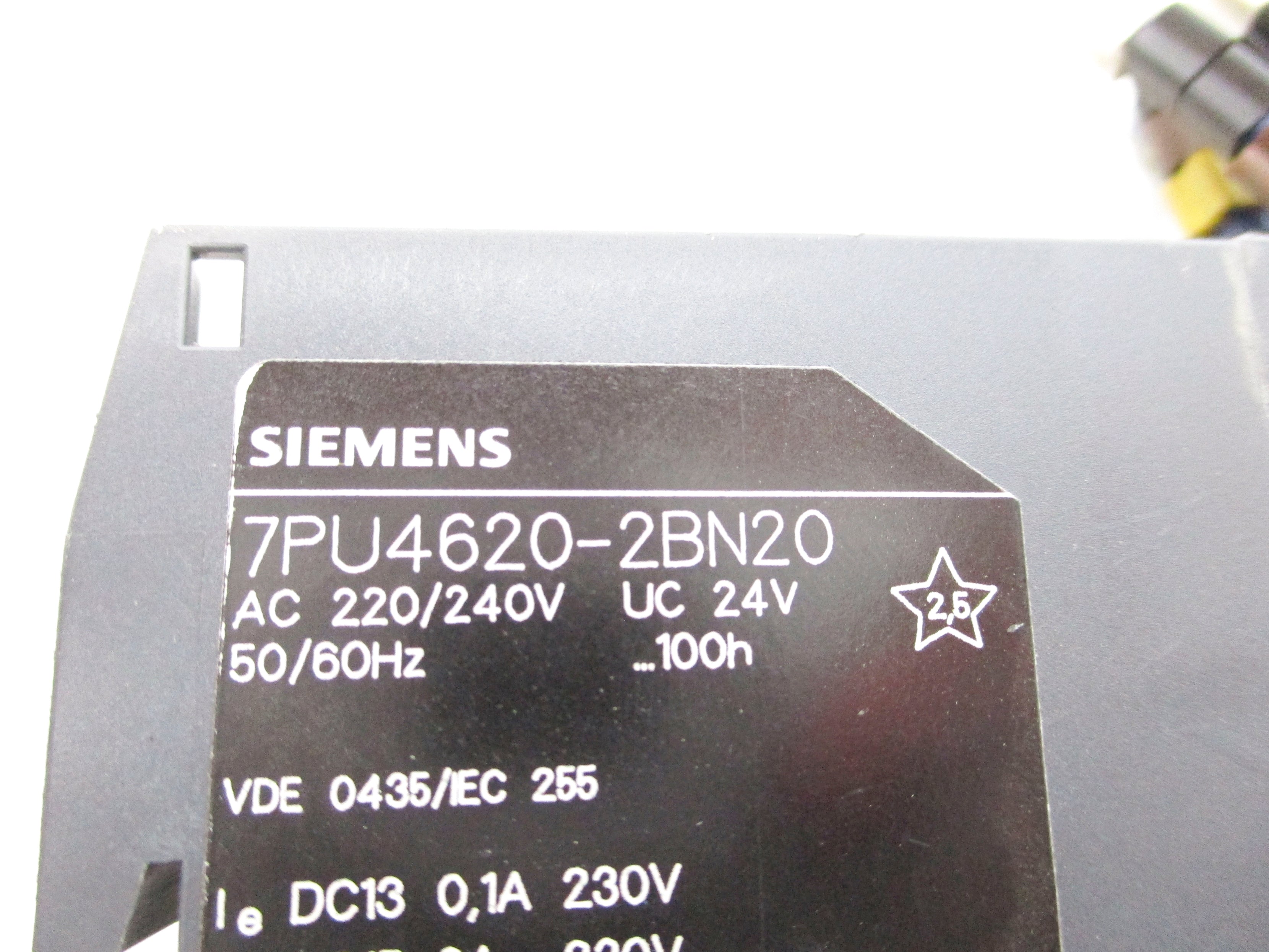 SIEMENS 7PU4620-2BN20 0.5-10A 240V UNMP