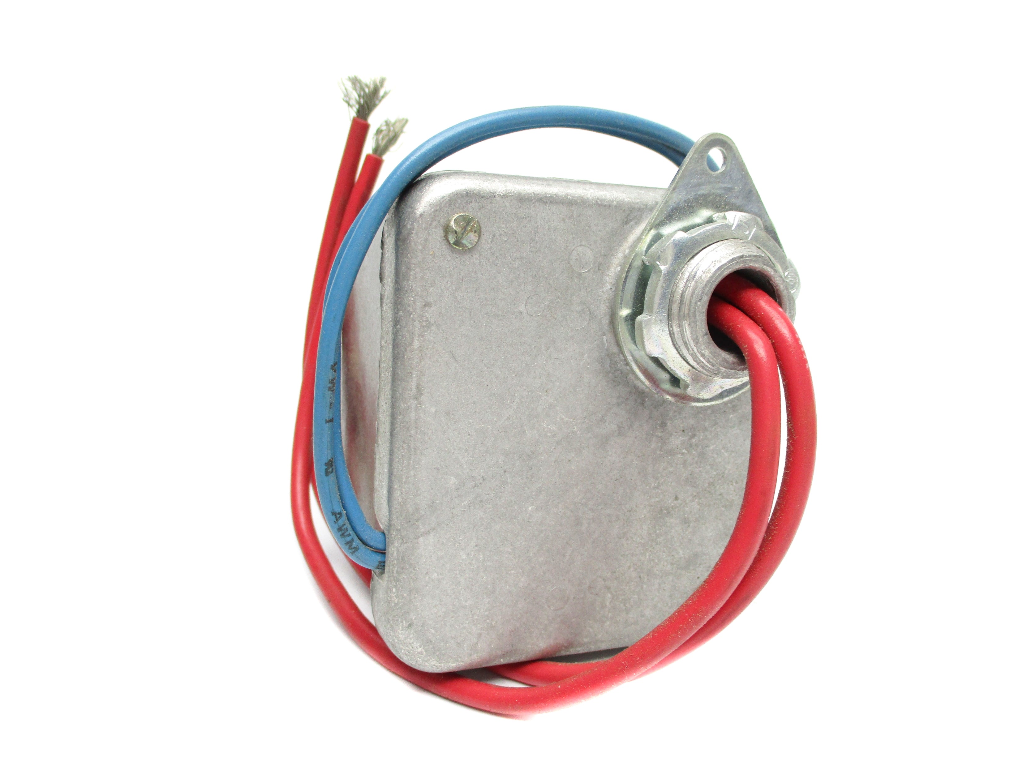 ESSEX 129515-3180Z 18A 250V UNMP