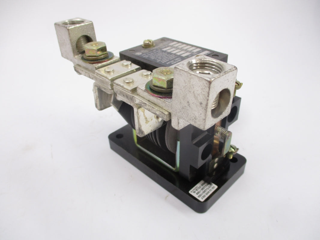 ALLEN BRADLEY 810-A20A SER. B 600V 130A (BR/WH) NSMP