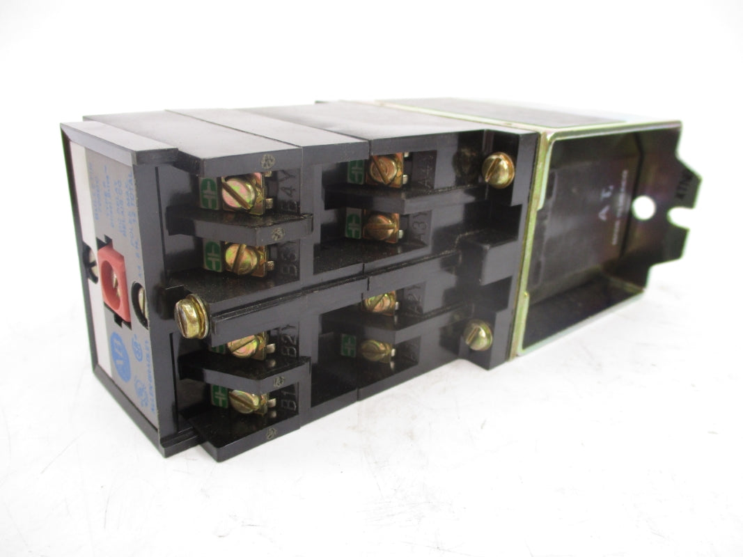 ALLEN BRADLEY 700DC-P800Z90 SER. A 90VDC 5A (BR/WH) NSMP