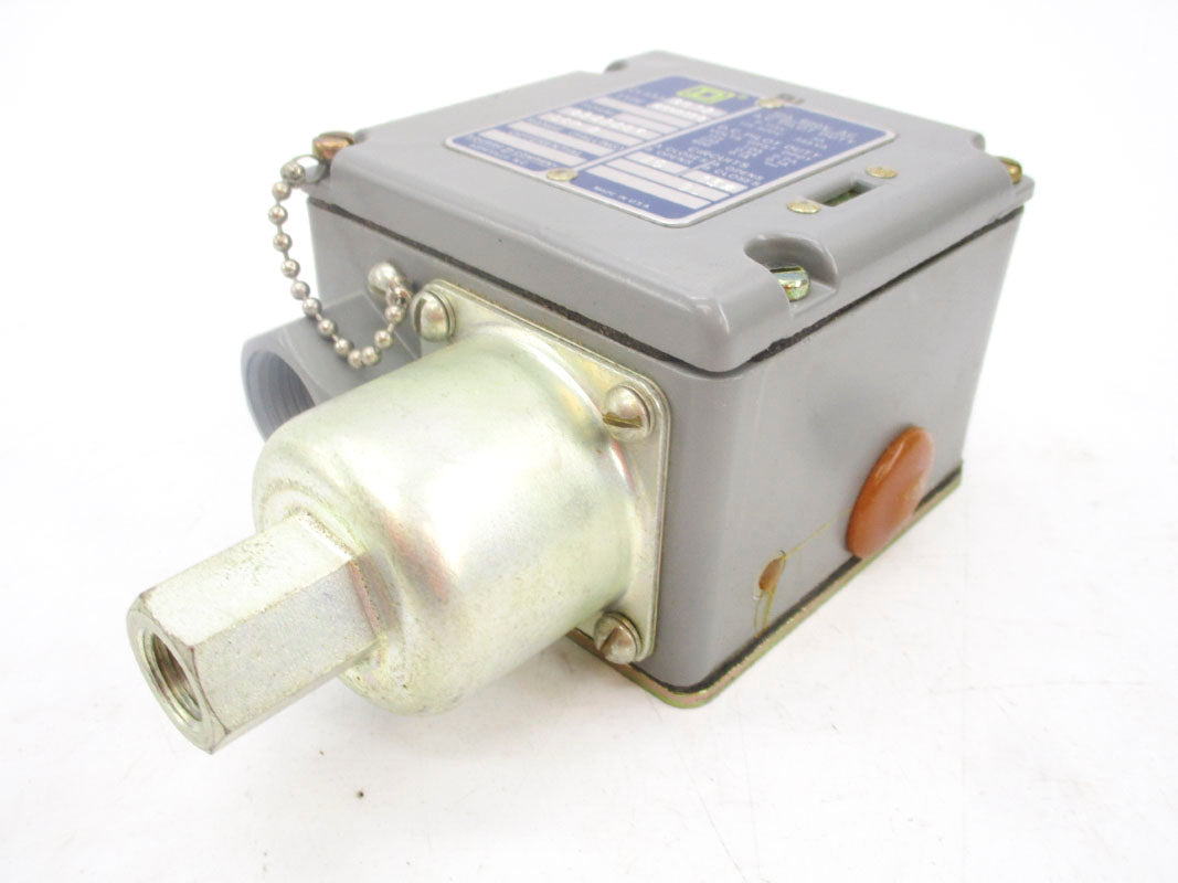 SQUARE D 9012ACW25-S8 SER. B 600V 10A 15-20PSI NSMP