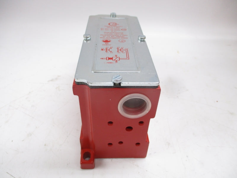ELAN TKFS/90 250VAC 8A NSNP
