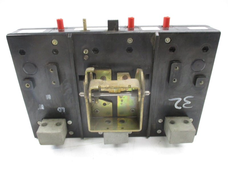 CUTLER HAMMER 5683D87G18 1200A UNMP