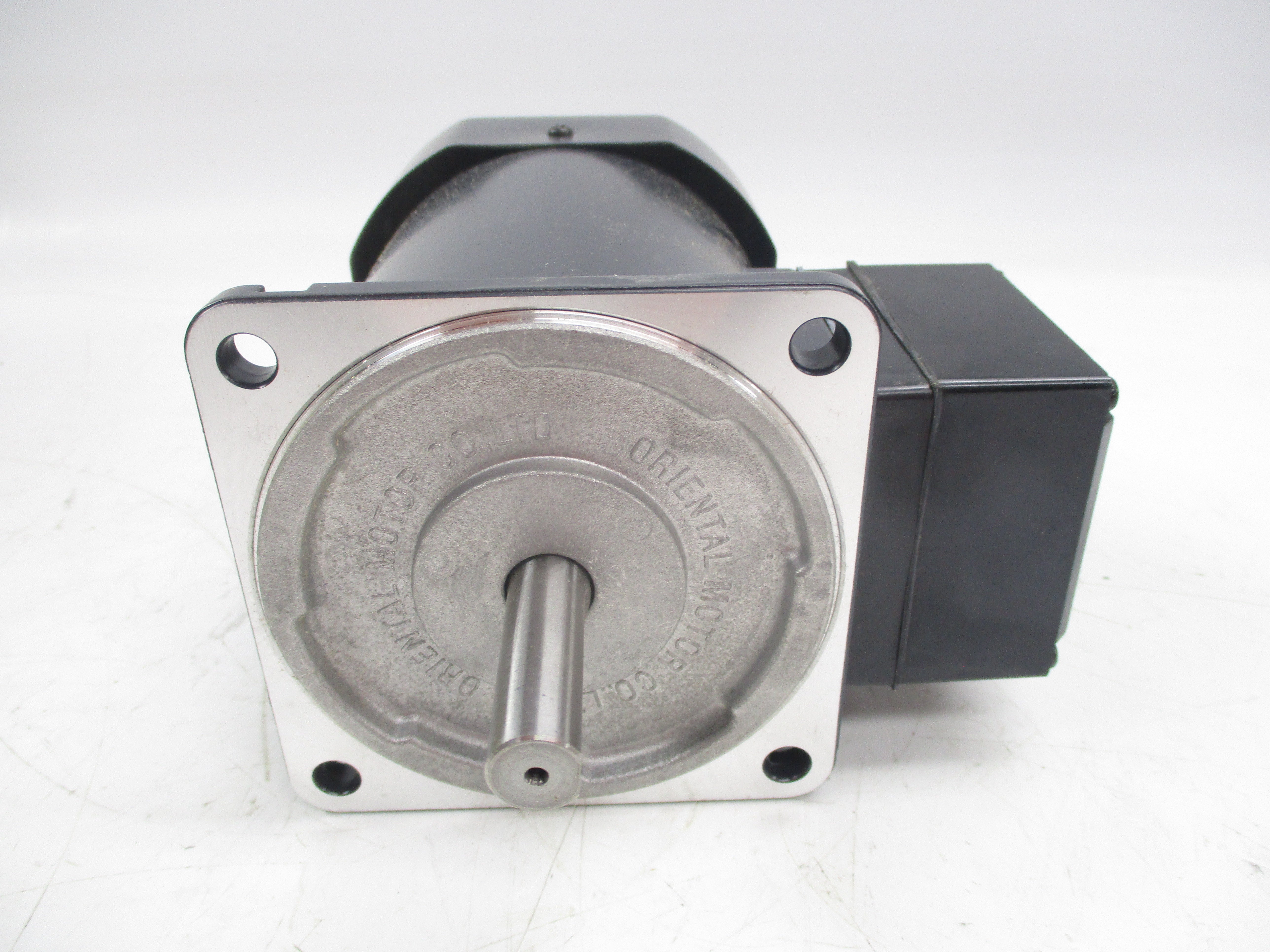 ORIENTAL MOTOR 5IK60A-STF 200/220V 0.6A NSMP