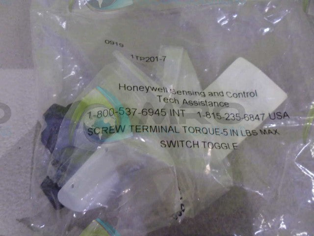 HONEYWELL 1TP201-7 TOGGLE SWITCH *NEW IN FACTORY BAG*