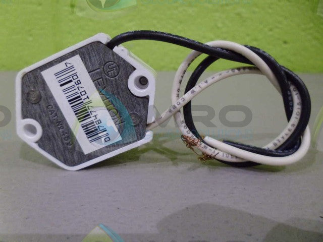 LEVITON 459 LAMPHOLDER *NEW NO BOX*