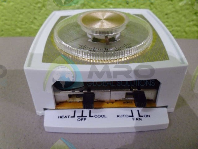 ROBERTSHAW 405-420 THERMOSTAT *NEW IN BOX*
