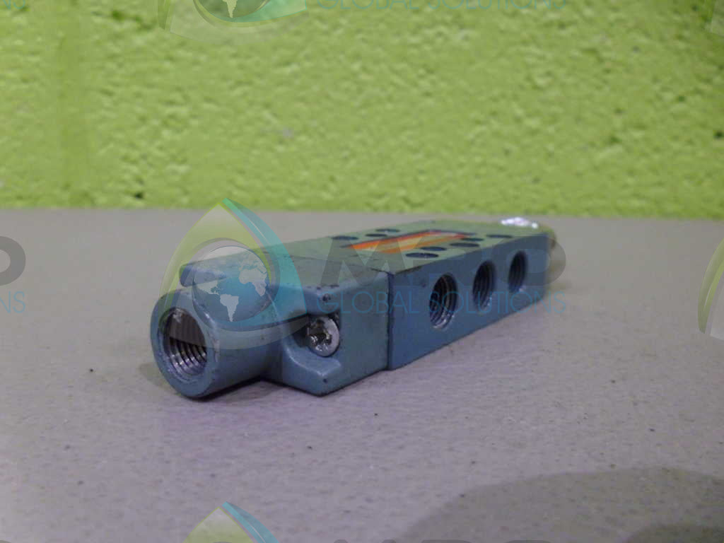 SCHRADDER BELLOWS 41045-100 VALVE *USED*