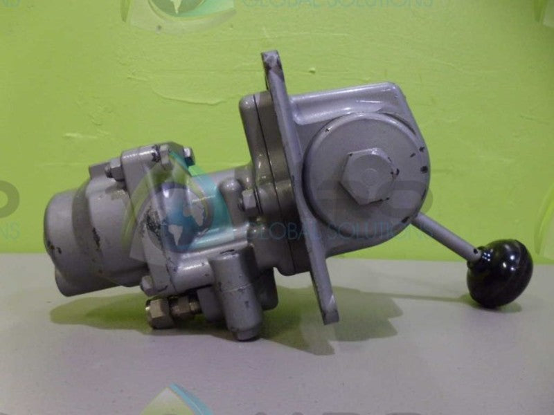REXROTH R431002654 VALVE *USED*