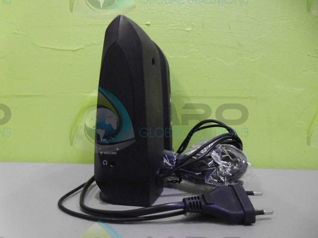 LOGITECH A404178 PAIR OF SPEAKER *NEW IN BOX*