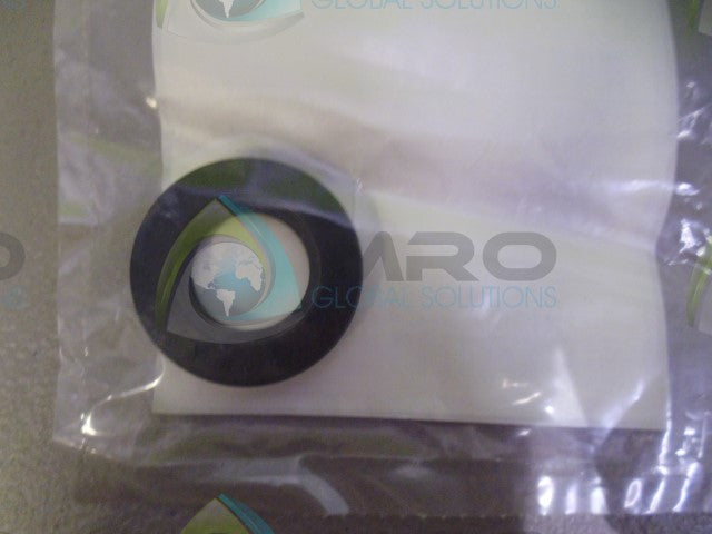 INTERNATIONAL R00158 SEAL *NEW IN ORIGINAL PACKAGE*