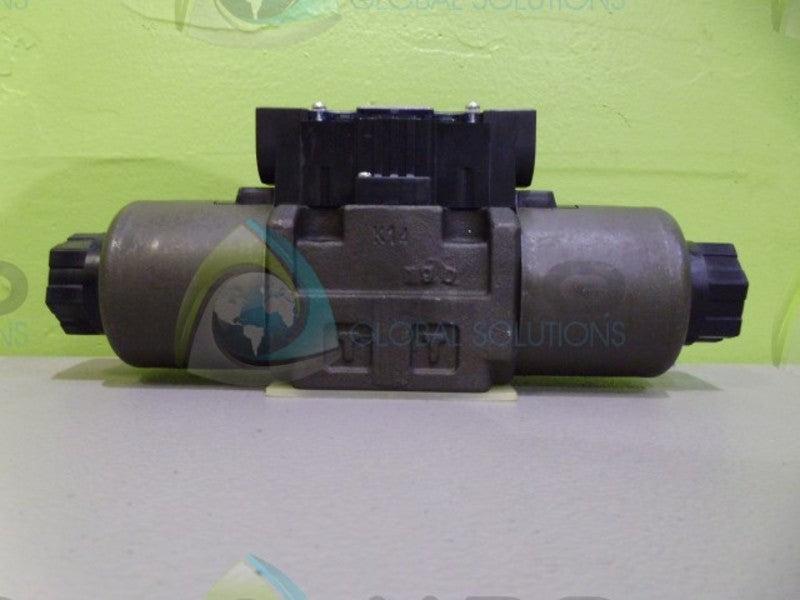 NACHI SS-G03-C5-R-D2-J21 DIRECT VALVE *NEW NO BOX*