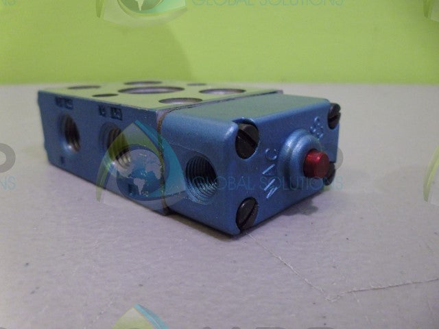 MAC 180001-122-0011 VALVE *NEW NO BOX*