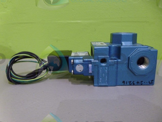 MAC 56C-12-111HA VALVE *NEW NO BOX*
