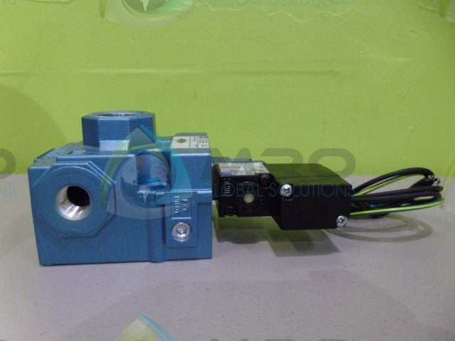 MAC 56C-12-111HA VALVE *NEW NO BOX*