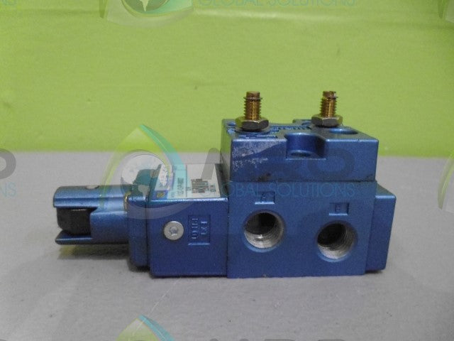 MAC 712C-12-PI-M0027 VALVE *NEW NO BOX*