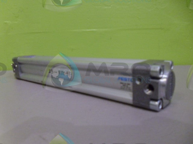 FESTO DNU-32-200 CYLINDER *NEW NO BOX*