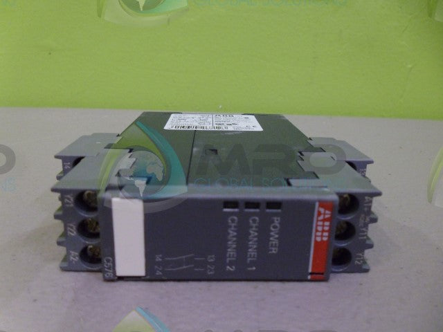 ABB 1SAR502040R0001 EXPANSION MODULE *NEW IN BOX*