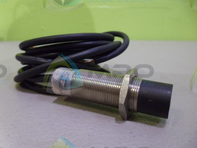 CUTLER HAMMER E59-F18C118C02-A1 INDUCTIVE SENSOR *NEW NO BOX*