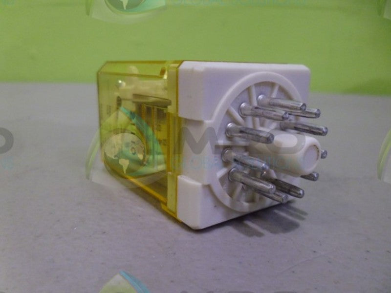 IDEC RR3PAUL RELAY 24VDC *USED*