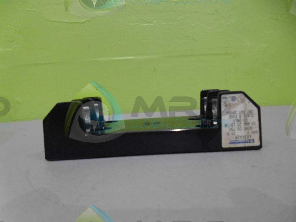 MARATHON 6R30AZB FUSEHOLDER 3A 600V *USED*