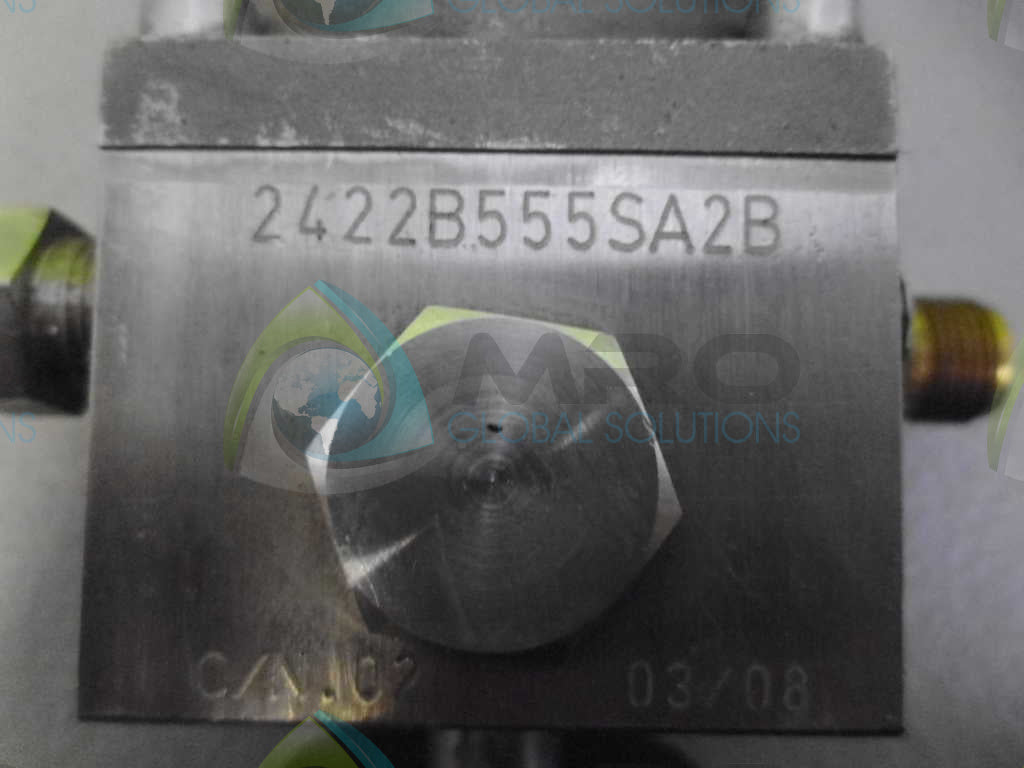 MIDLAND 2422B555SA2B 4-WAY DIRECTIONAL VALVE *USED*