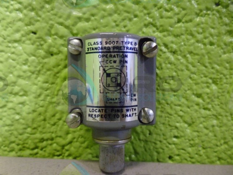 SQUARE D 9007 TYPE B OPERATOR HEAD *USED*