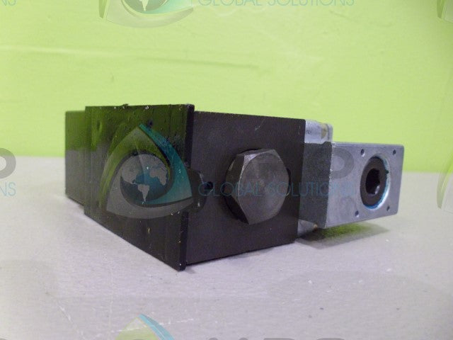 DENISON A4D013151010 HYDRAULIC VALVE *NEW NO BOX*