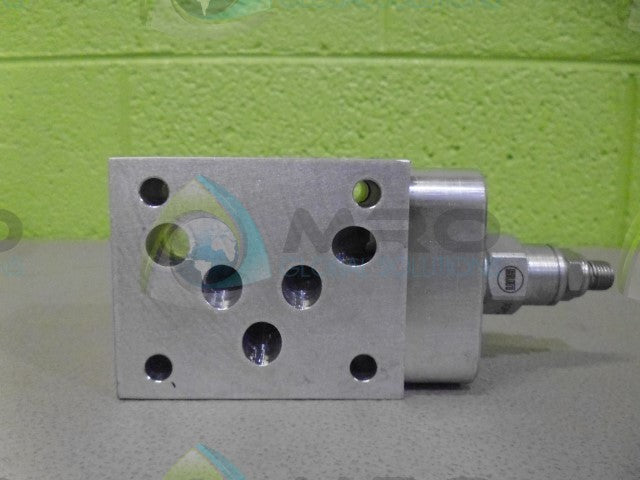SUN HYDRAULICS IFW0-A2 MANIFOLD BLOCK *NEW NO BOX*