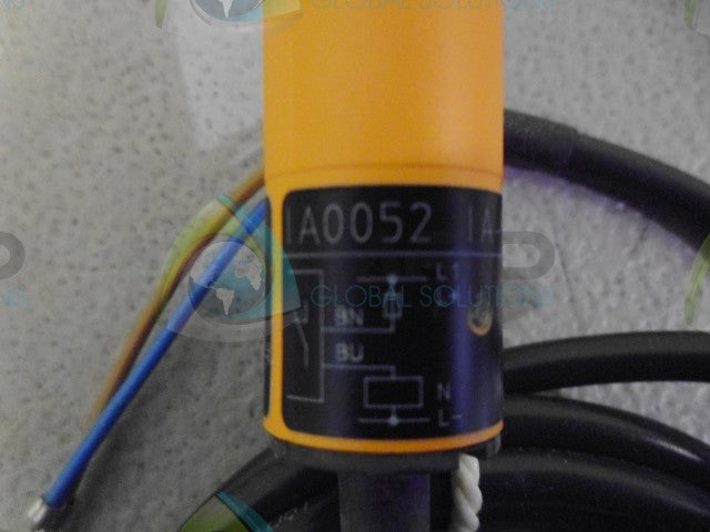 IFM EFECTOR IA0052 INDUCTIVE PROXIMITY SENSOR *NEW IN BOX*