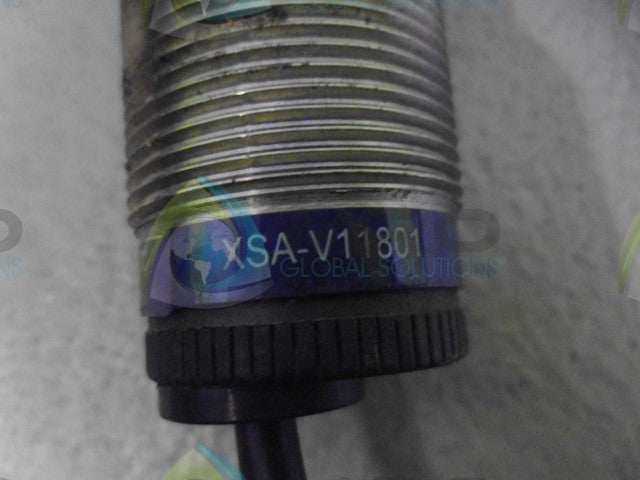 TELEMANIQUE XSA-V11801 SENSOR *USED*