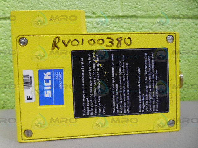 SICK WEU26-730 PHOTOELECTRIC CONTROLLER 24DC *USED*