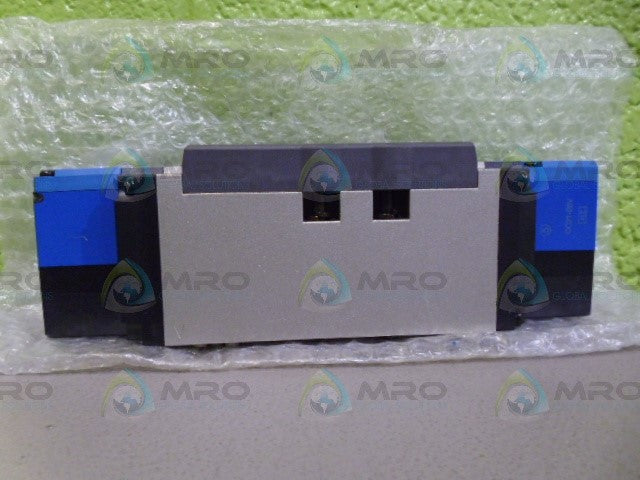 SMC VSS8-8-YIZ-D-3EZ-V1 SOLENOID VALVE *NEW NO BOX*