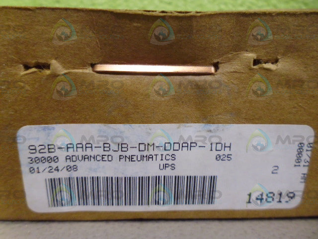 MAC 92B-AAA-BJB-DM-DDAP-1DH SOLENOID VALVE *NEW IN BOX*