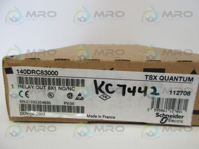 SCHNEIDER ELECTRIC 140DRC83000 RELAY OUTPUT MODULE *FACTORY SEALED*