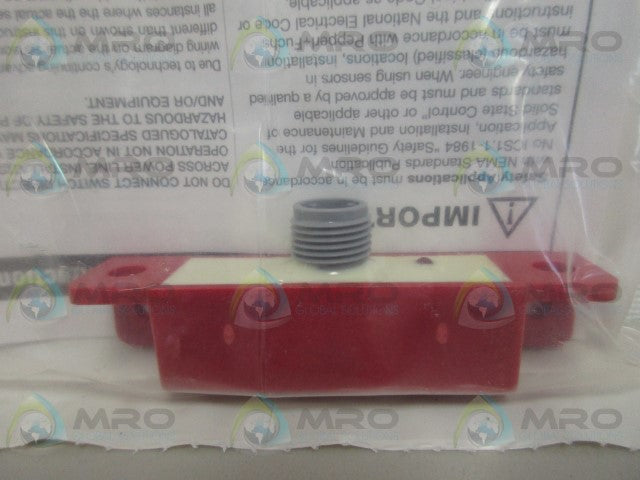 PEPPERL+FUCHS 40FY26-33 MICROSWITCH *NEW IN FACTORY BAG*