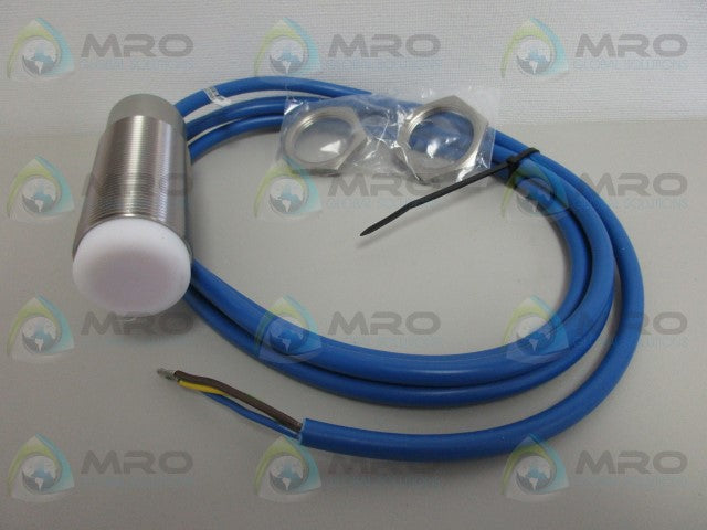 PEPPERL+FUCHS CJ10-30GM-N-Z10 CAPACITIVE SENSOR *NEW IN FACTORY BAG*