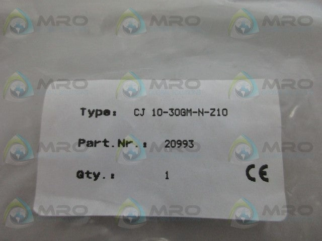 PEPPERL+FUCHS CJ10-30GM-N-Z10 CAPACITIVE SENSOR *NEW IN FACTORY BAG*